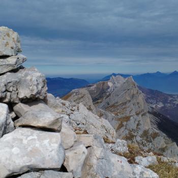 Une course d'arête se dessine sur les crêtes du Vercors